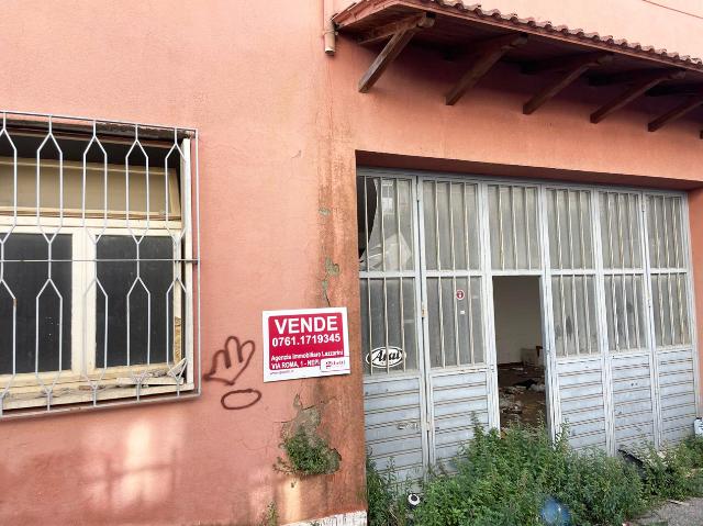 Negozio in vendita a Viterbo