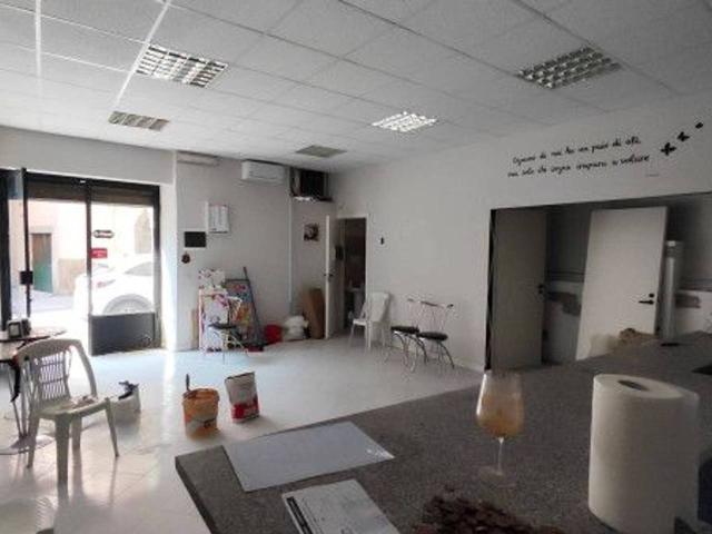 Negozio in vendita a Viterbo