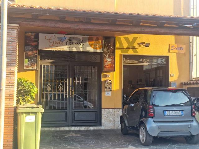 Negozio in vendita a Aci Sant'Antonio