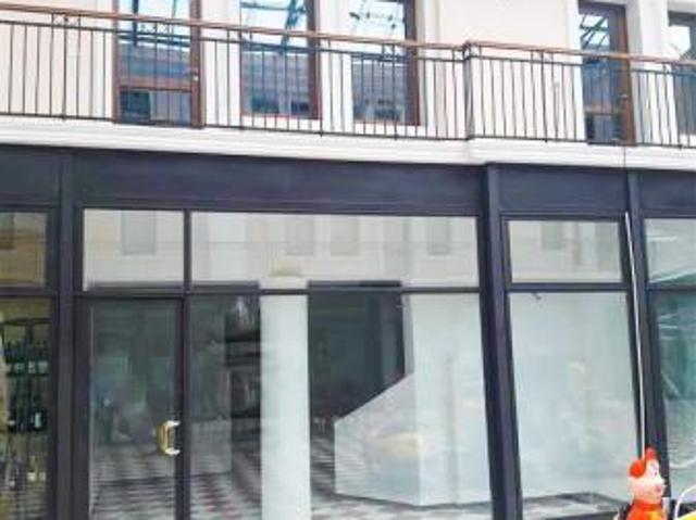 Negozio in vendita a Adria