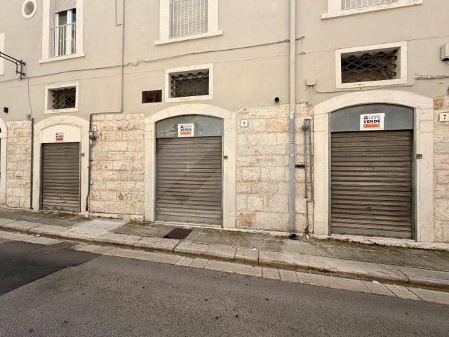 Negozio in vendita a Andria