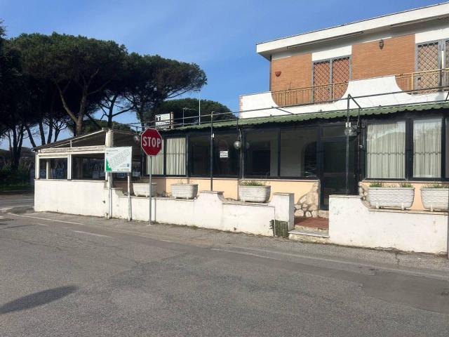 Negozio in vendita a Anzio