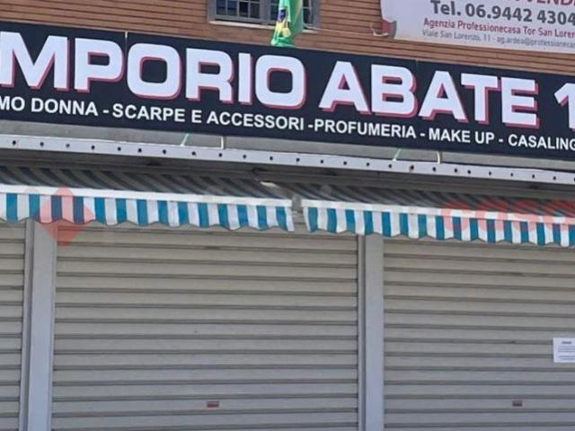 Negozio in vendita a Ardea