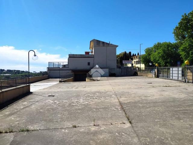 Negozio in vendita a Ariccia