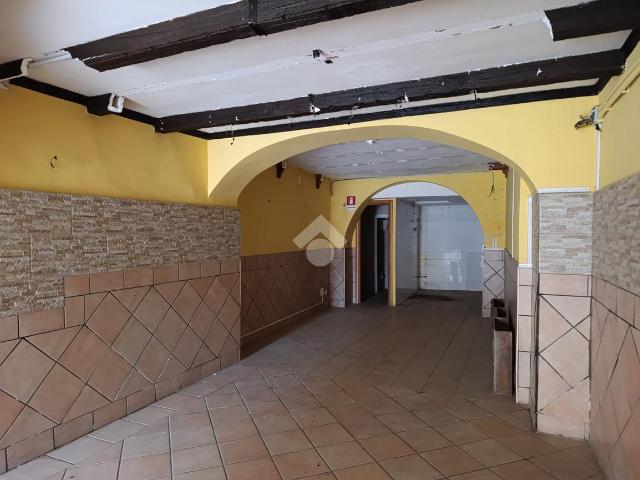 Negozio in vendita a Ariccia