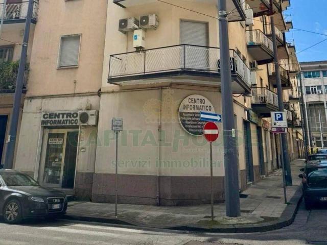 Negozio in vendita a Avellino