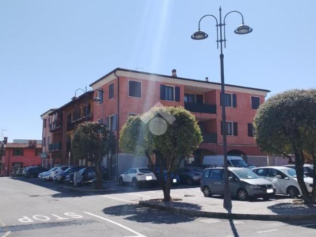 Negozio in vendita a Azzano Mella