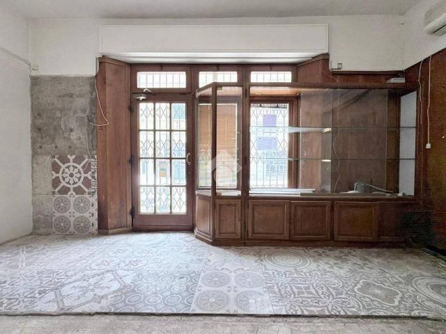 Negozio in vendita a Bagno A Ripoli