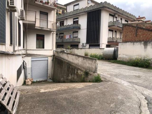 Negozio in vendita a Barcellona Pozzo Di Gotto
