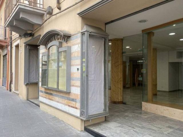 Negozio in vendita a Barcellona Pozzo Di Gotto