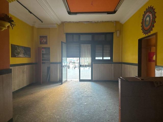 Negozio in vendita a Bari
