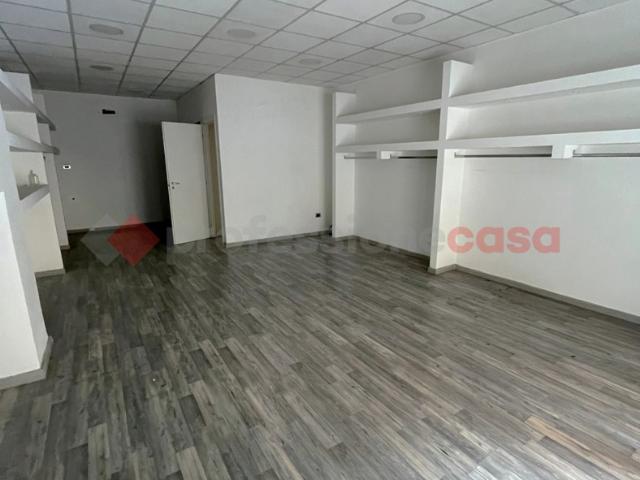 Negozio in vendita a Bari