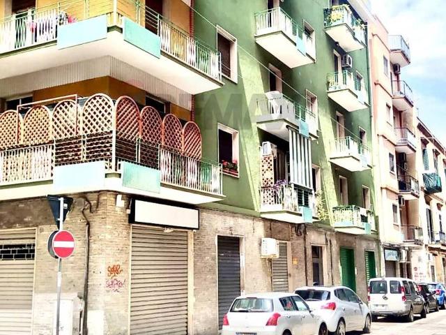 Negozio in vendita a Bari
