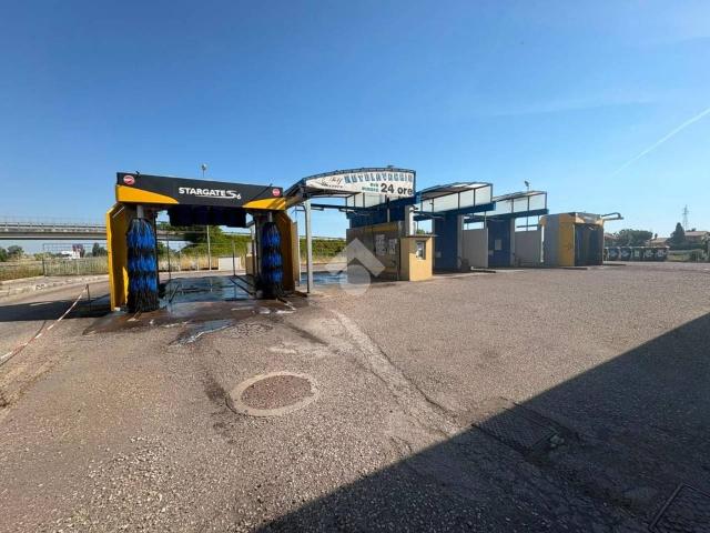 Negozio in vendita a Bellaria Igea Marina