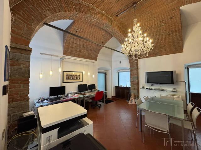Negozio in vendita a Bergamo, Tasso