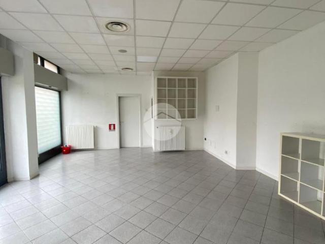 Negozio in vendita a Bergamo