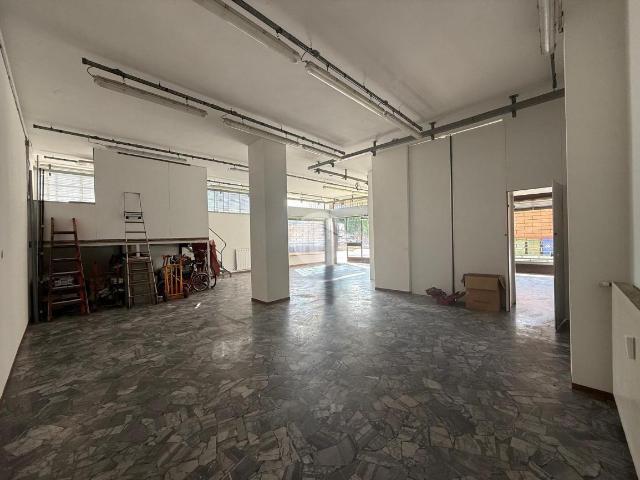 Negozio in vendita a Bergamo