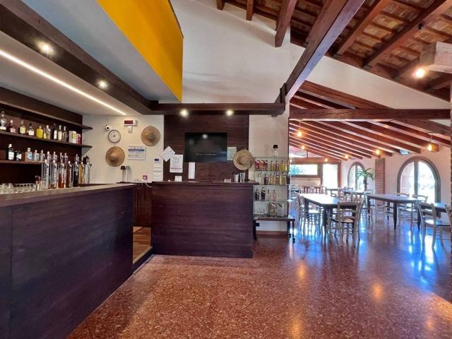 Negozio in vendita a Bolzano Vicentino