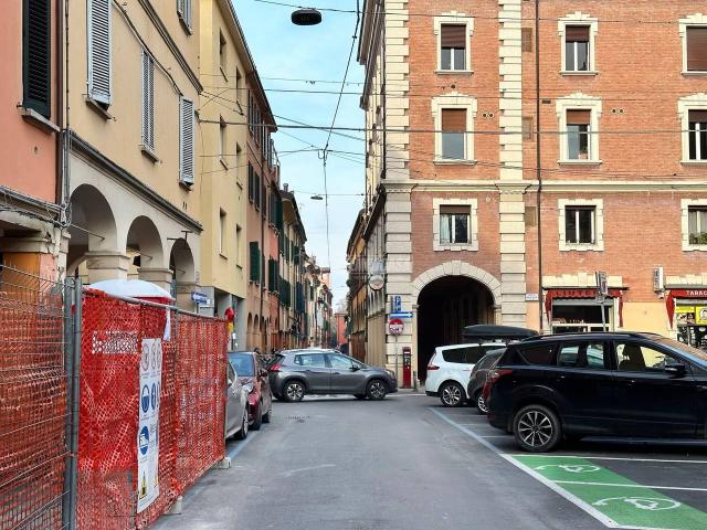 Negozio in vendita a Bologna