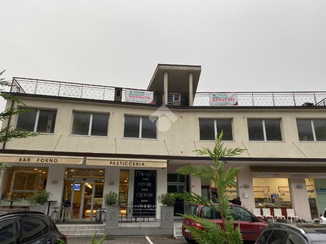 Negozio in vendita a Borgo Di Terzo