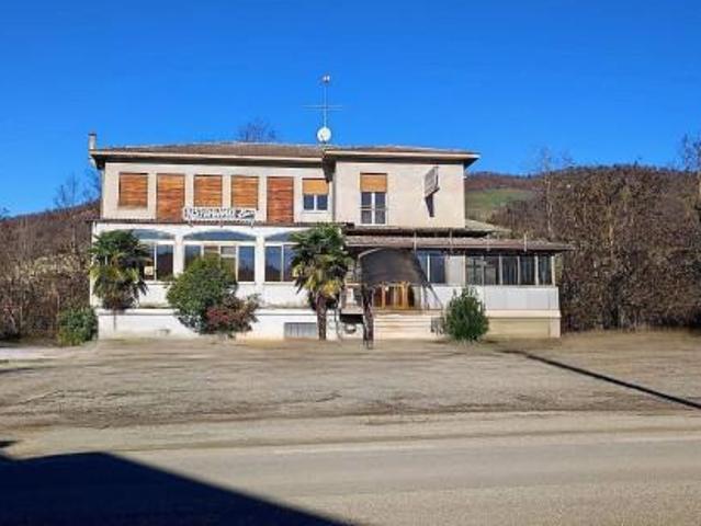 Negozio in vendita a Borgo Priolo