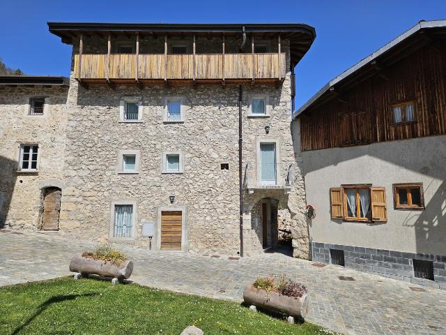NEGOZIO in VENDITA a BRACCA