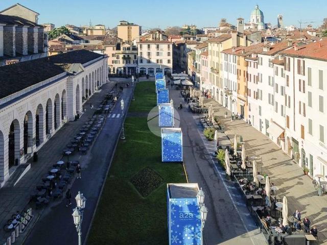 Negozio in vendita a Brescia