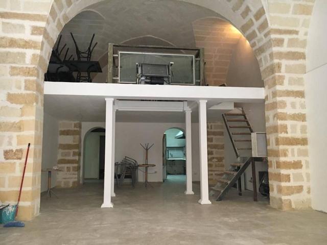 Negozio in vendita a Brindisi