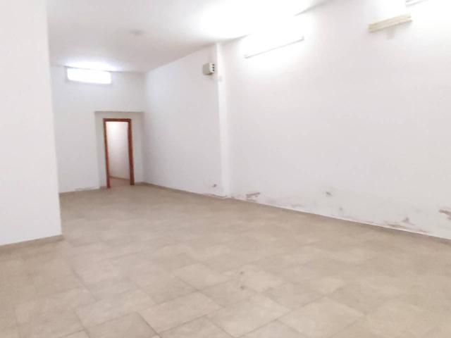 Negozio in vendita a Brindisi