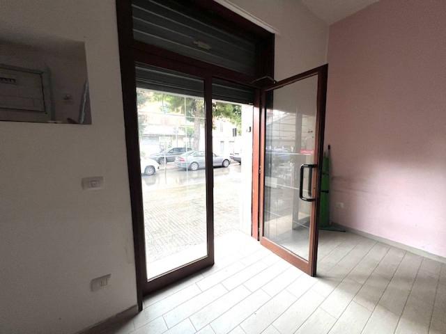 Negozio in vendita a Brindisi