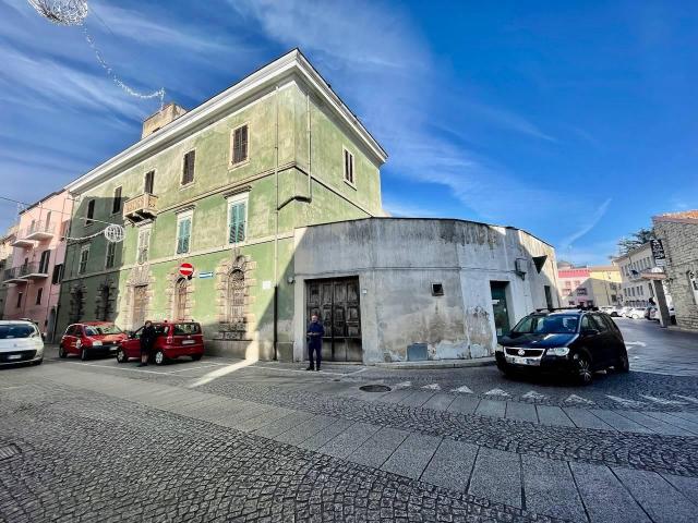 Negozio in vendita a Buddusò