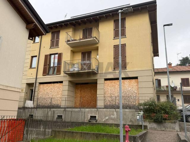 Negozio in vendita a Bulciago