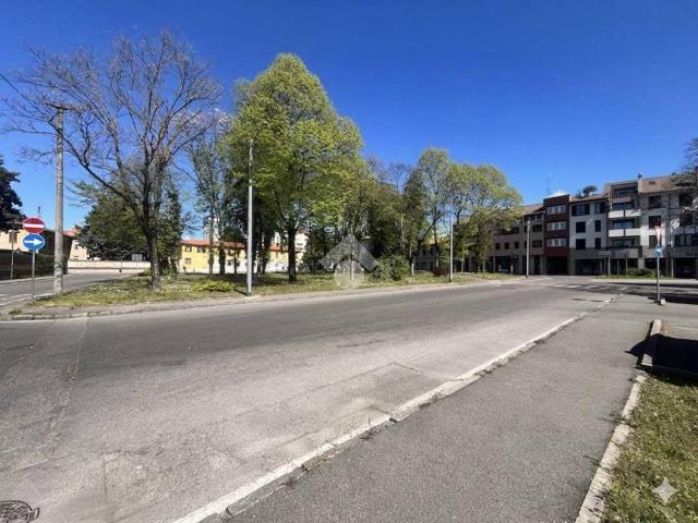 Negozio in vendita a Busto Arsizio