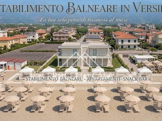 Negozio in Vendita a Camaiore