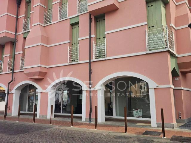 Negozio in vendita a Caorle