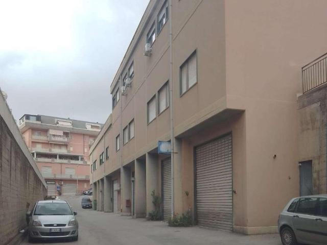 Negozio in vendita a Caltanissetta