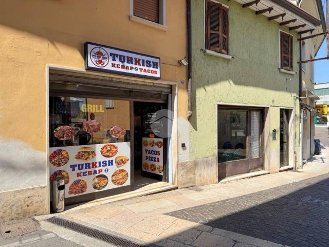 Negozio in vendita a Calcinato