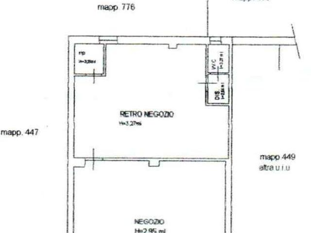 Negozio in vendita a Carrara