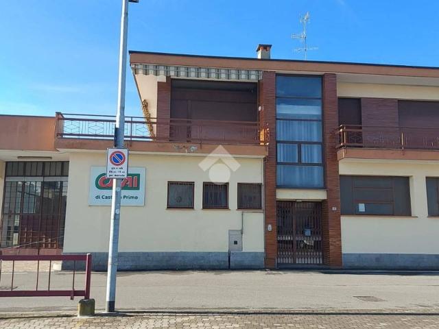 Negozio in vendita a Castano Primo