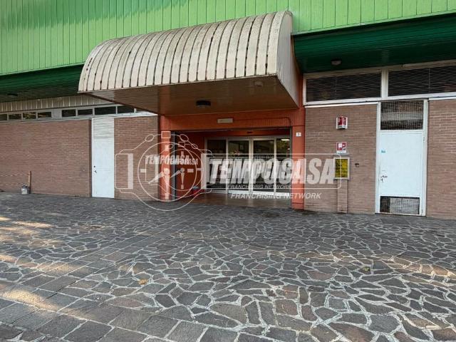 Negozio in vendita a Castenaso