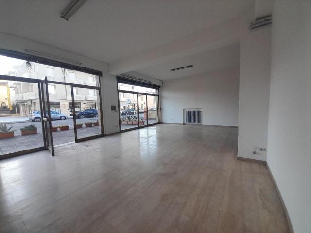 Negozio in vendita a Castelfranco Di Sotto
