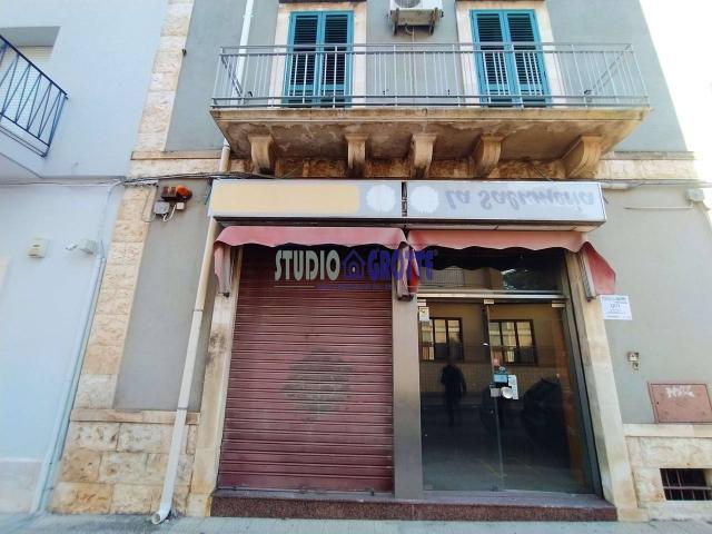 Negozio in vendita a Castellana Grotte