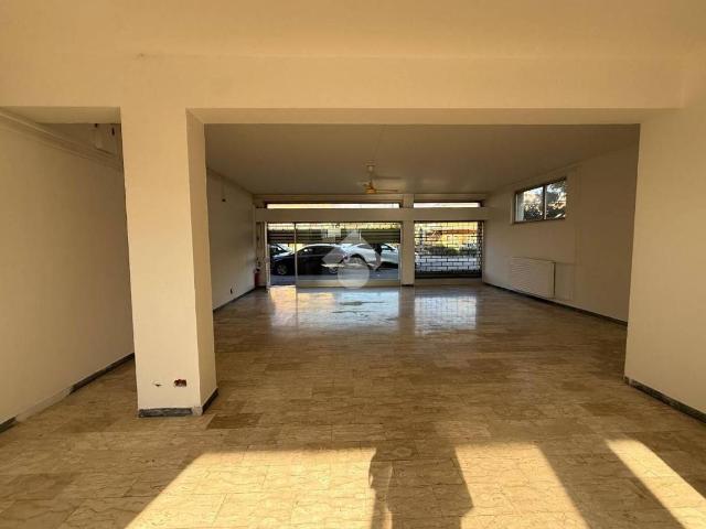 Negozio in vendita a Castiglione Delle Stiviere
