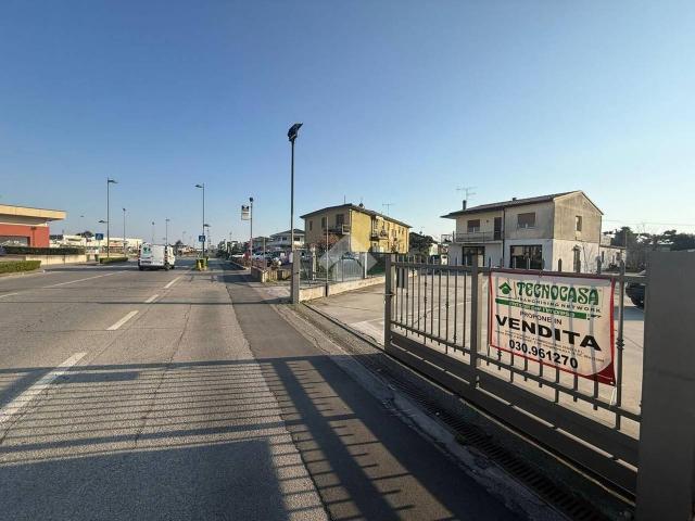 Negozio in vendita a Castiglione Delle Stiviere