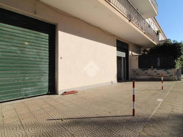 Negozio in vendita a Casagiove