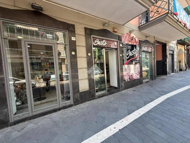 Negozio in vendita a Casalnuovo Di Napoli