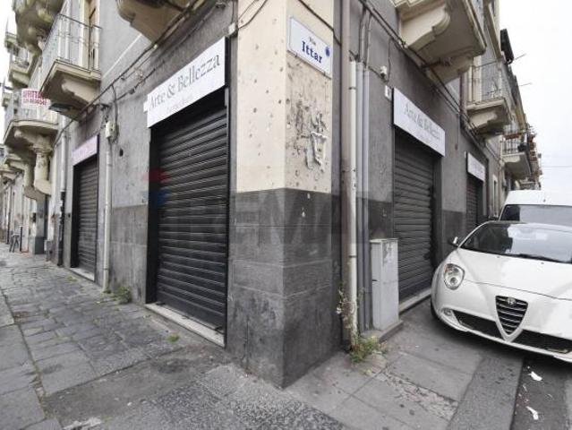 Negozio in vendita a Catania, Centro Storico