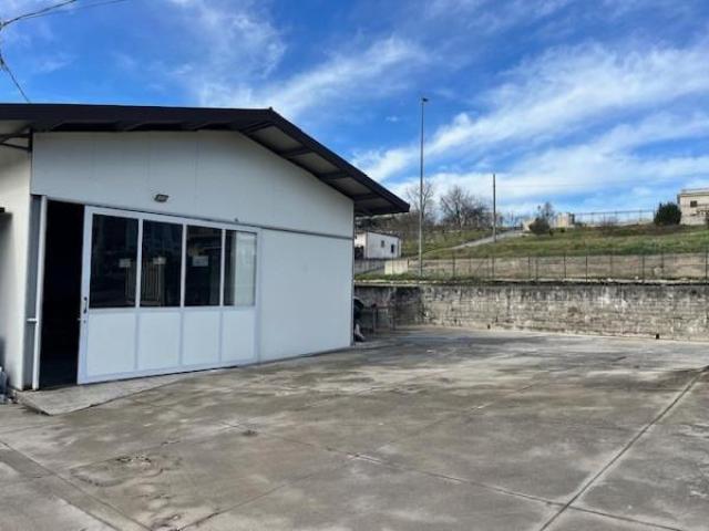 Negozio in vendita a Ceccano