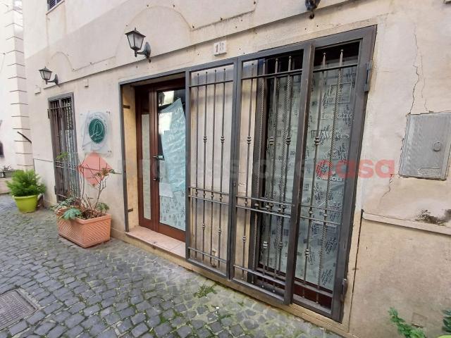 Negozio in vendita a Ceprano
