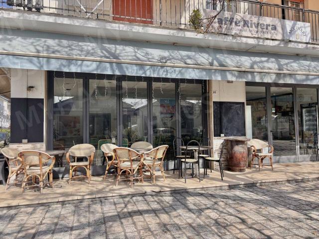 Negozio in vendita a Cesenatico